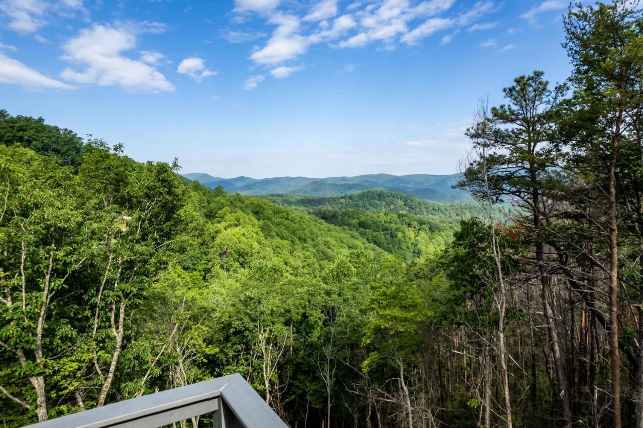 Cloudchaser Cabin, Private, New Cabin, 2 Kings, Cozy, Modern, Hot Tub, View, Theater Villa Sevierville Kültér fotó