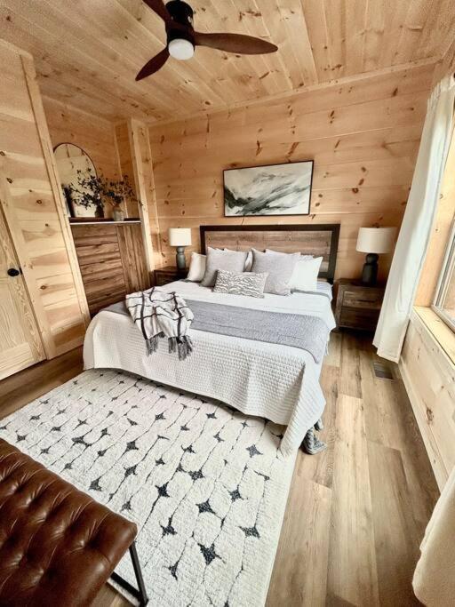 Cloudchaser Cabin, Private, New Cabin, 2 Kings, Cozy, Modern, Hot Tub, View, Theater Villa Sevierville Kültér fotó